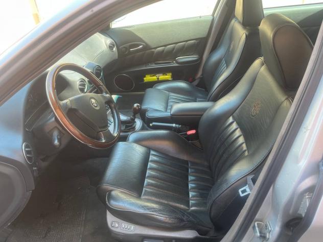 Alfa Romeo 166 2.4 JTD Distinctive - Foto 8