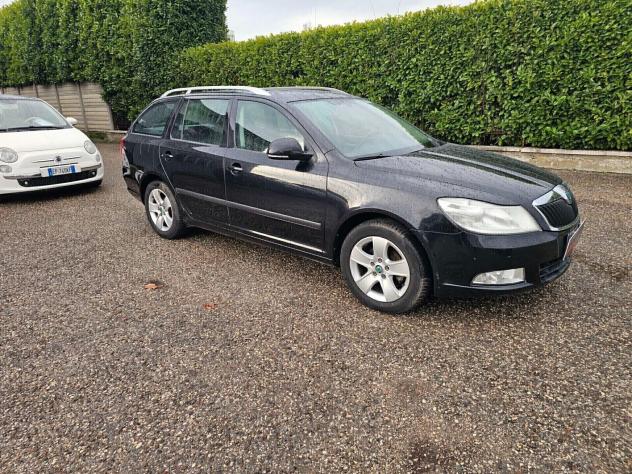 Skoda Octavia 1.6 TDI CR F.AP. Wagon Elegance - Foto 3