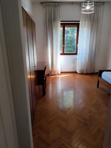 CASSIA STANZE IN APPARTAMENTO AMPIO
