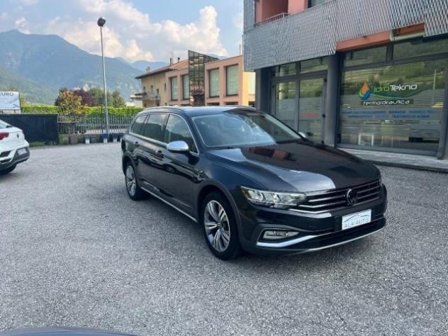 VOLKSWAGEN Passat Alltrack 2.0 TDI 200 CV 4MOTION DSG rif. 23834151 - Foto 2