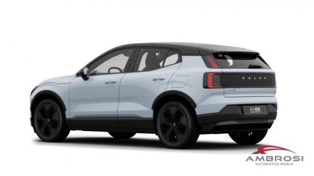 VOLVO EX30 Cross Country Twin Motor Performance Electric Ultr rif. 23684408 - Foto 3