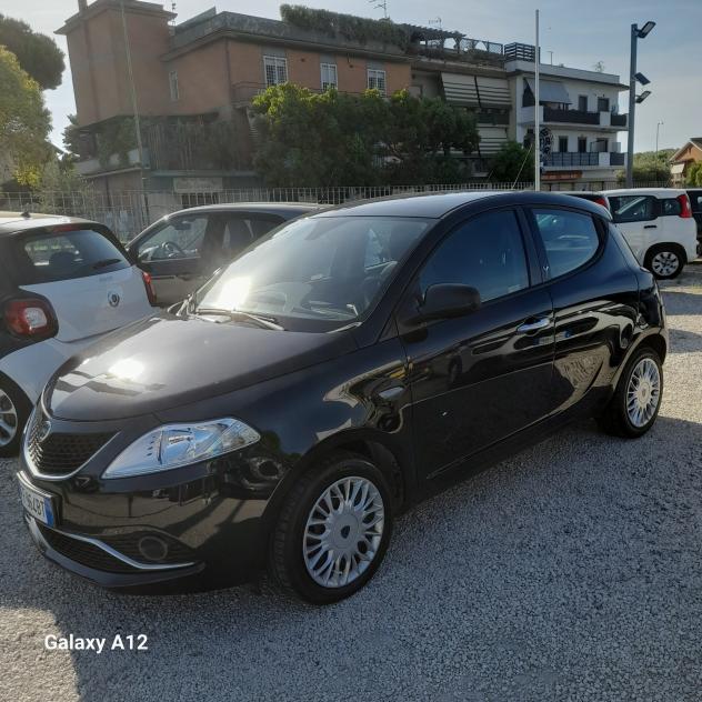 Lancia Ypsilon 1.2 69 CV 5 porte Gold - Foto 2
