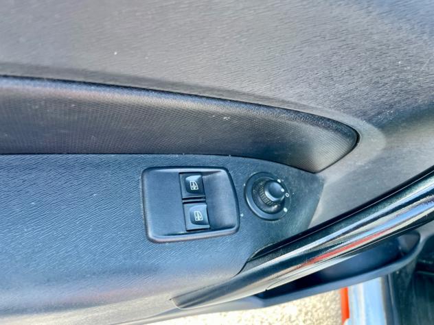 Renault Kangoo MAXI dCi 115CV AUTOCARRO 4 POSTI - Foto 8