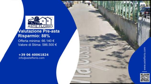 Immobile in asta di 855 m² in vendita a Bari