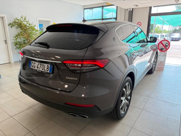 Maserati Levante Q4 3.0 V6 Diesel 275 CV Granlusso - Foto 4