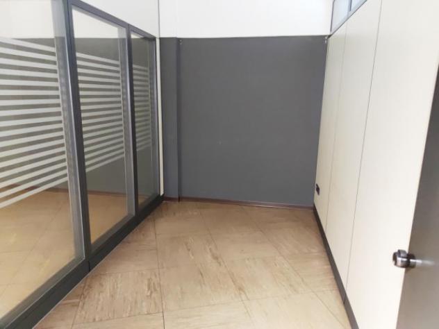 Immobile di 100 m² con 3 locali in affitto a Vicenza - Foto 3
