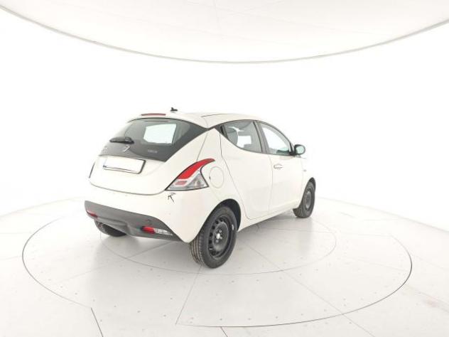 Lancia Ypsilon 1.0 firefly hybrid Silver s&s 70cv - Foto 8