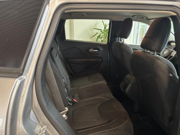 Jeep Cherokee 2.2 Mjt II 185 CV 4WD Active Drive I Longitude - Foto 8