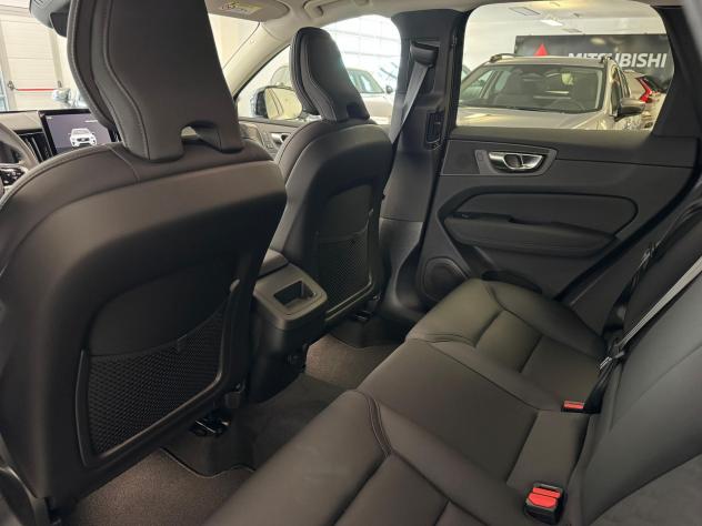 Volvo XC60 B5 AWD automatico Plus Dark - Foto 8