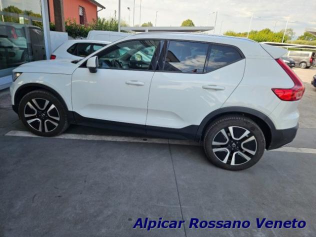 VOLVO XC40 D3 AWD Geartronic Momentum rif. 24157397 - Foto 5