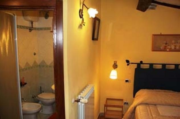 Baschi - vendesi grazioso appartamentino ristrutturato al piano rialzato nel borgo di Baschi - Foto 5