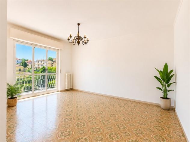 Confine Boissano-Loano ampio appartamento in villa bifamiliare - Foto 3