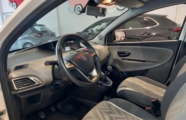 LANCIA Ypsilon 3ª serie Ypsilon 1.2 69 CV 5 porte Gold - Foto 9