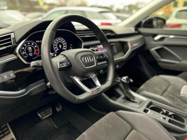 Audi RS Q3 Audi RS Q3 2.5 quattro s-tronic *TETTO* *CAMERA* - Foto 9
