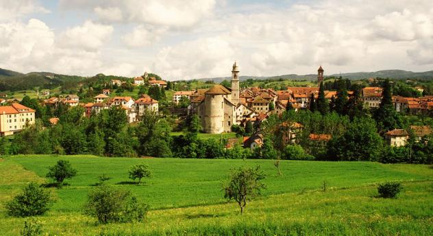 Magazzino in vendita a Sassello