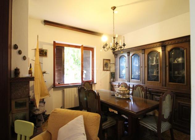 VILLA di 12 vani e di 180 mq (PIETRASANTA) rif. 260/VV - Foto 14
