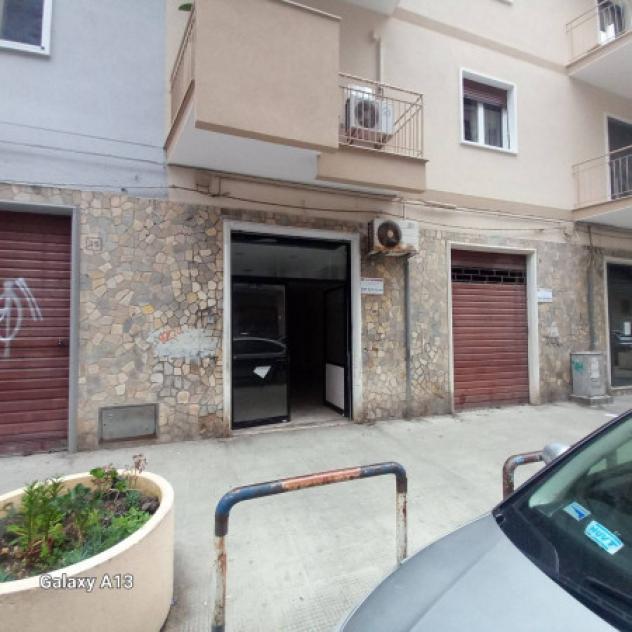 Immobile di 30 m² in affitto a Bari