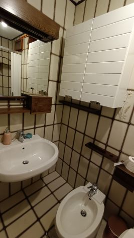 SI LIBERA SETTEMBRE UN POSTO LETTO PER STUDENTESSA IN AMPIA CAMERA DOPPIA - Foto 4