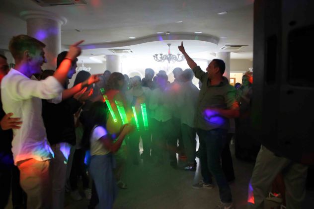 DJ SET E ANIMAZIONE PER EVENTI & FESTE PRIVATE - Foto 3