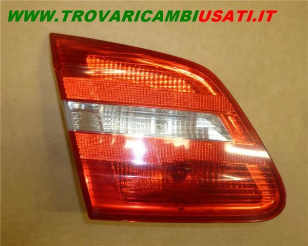 FANALE POST.S.(parte int.) MERCEDES Classe B  Parti elettriche  Fanaleria  Fanali  Fanale post. sx. MERCEDES - Classe B - 01-11-2011 - 01-10-2014, MER