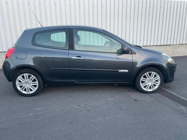 Renault Clio 1.5 dCi 105CV 3 porte Initiale - Foto 2