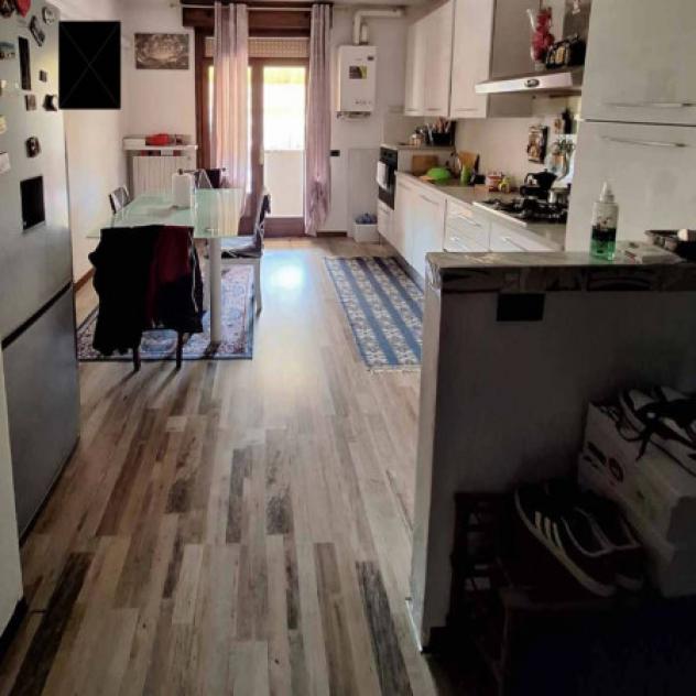 Immobile in asta di 90 m², box auto in vendita a Curtatone - Foto 2