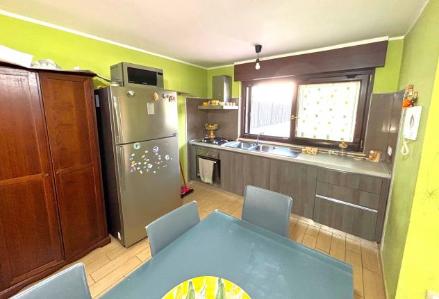 VILLA CON CORTILE IN PIENO CENTRO - MONDRAGONE - Rif.V3164 - Foto 7