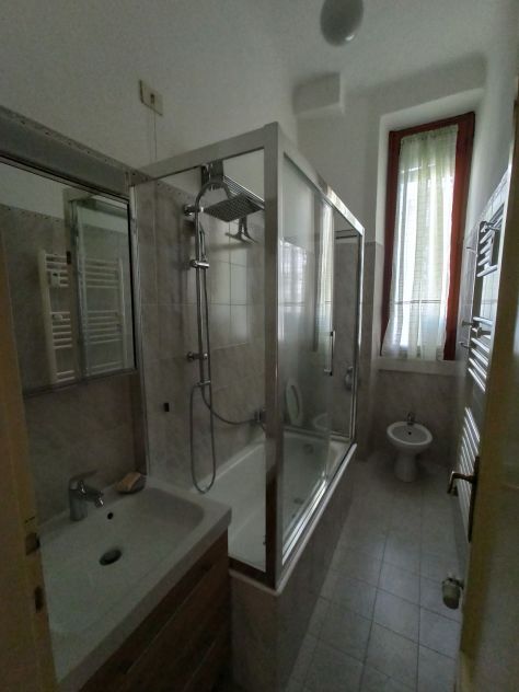 Affitto POSTO LETTO IN AMPIA CAMERA DOPPIA-SOLO RAGAZZE - Foto 2
