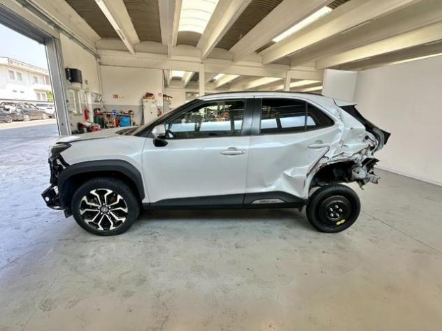 TOYOTA Yaris Cross 1.5 HYBRID 5P. E-CVT TREND rif. 23877985 - Foto 4