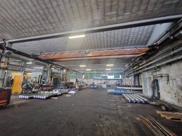 Immobile di 2400 m² con più di 5 locali in vendita a Pero - Foto 9