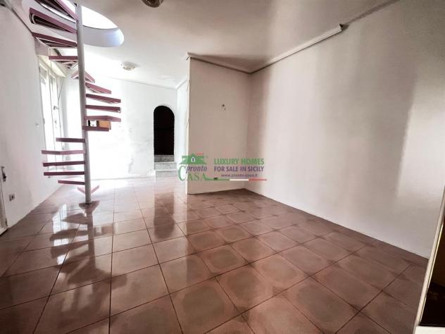 Rif:2704 - Casa indipendente su due livelli con terrazzo e spazi luminosi, Comiso - Foto 5