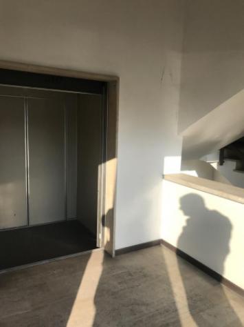 Immobile di 270 m² in affitto a Carpi