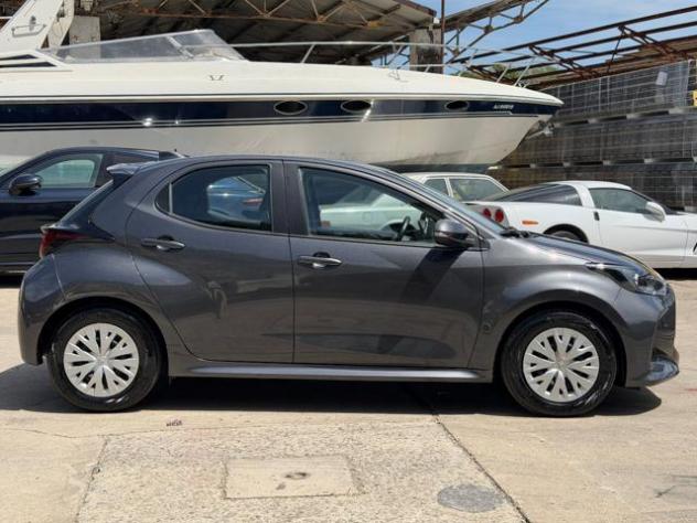 TOYOTA Yaris 1.0 5 porte Business rif. 23780242 - Foto 4