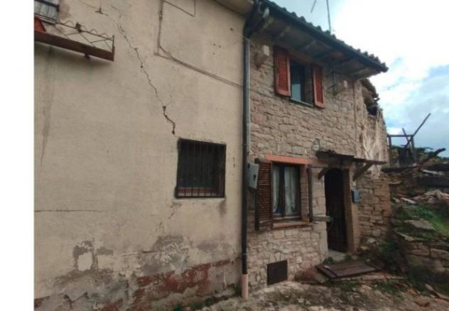 Immobile in asta di 170 m² con più di 5 locali in vendita a Pieve Torina - Foto 2