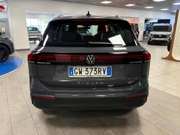 VOLKSWAGEN Tiguan 1.5 ibrido/benzina 150cv. Aut. Life , Km 15.000 rif. 23961949 - Foto 6