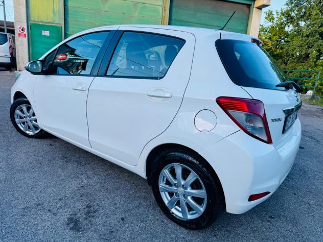 Toyota Yaris 1.0 5 porte Lounge OK NEOPATENTATI !!! - Foto 6