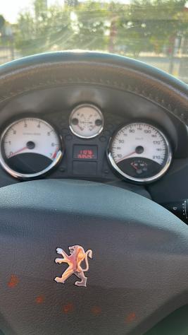 Peugeot 207 1.6 VTi 120CV CC Fine - Foto 8