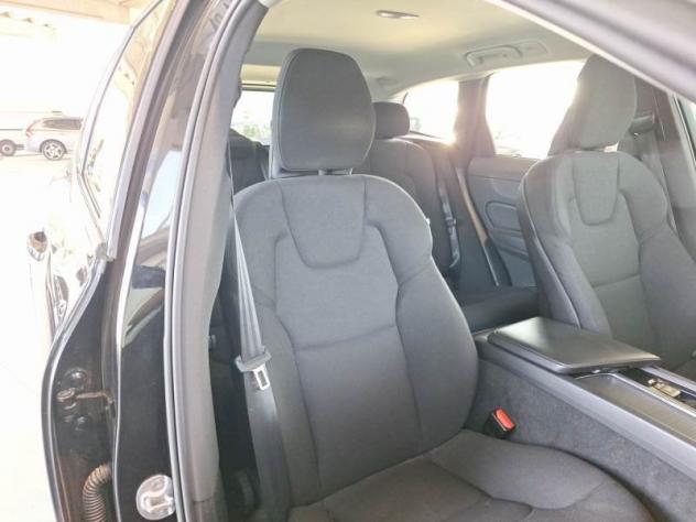 Volvo XC60 B4 D AWD automatico Momentum - Foto 10