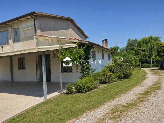 CASA INDIPENDENTE di 4 vani e di 180 mq (CARTURA) rif. DS13 - Foto 2