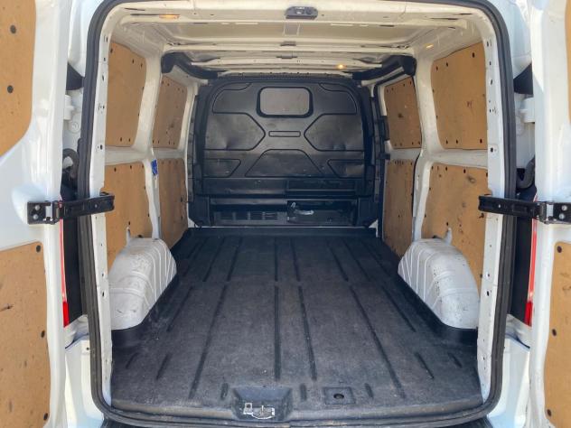 Ford Transit Custom transit custom 320 2.0 tdci 130cv Trend L1H1 E6.2 + IVA - Foto 8