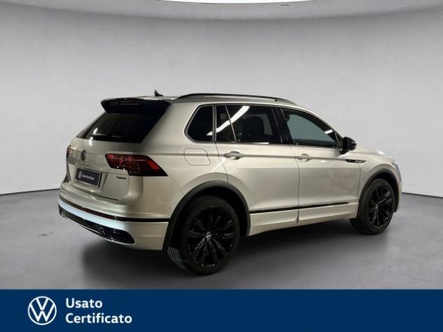 VOLKSWAGEN Tiguan 2.0 tdi r-line 4motion 150cv dsg rif. 23935908 - Foto 4