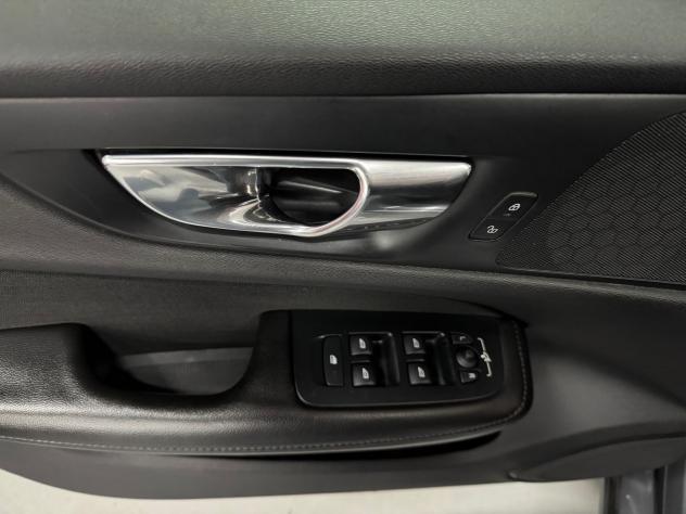 Volvo V60 D3 AWD Geartronic Momentum PER OPERATORI DEL SETTORE - Foto 9