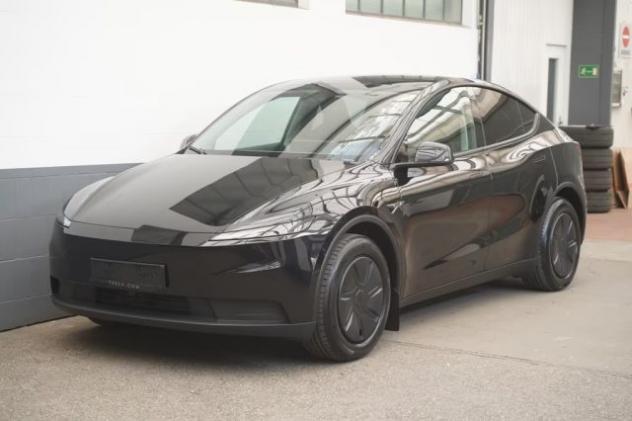 TESLA Model Y RWD Standard rif. 23703928 - Foto 2