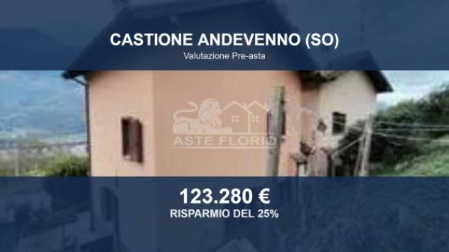 Immobile in asta di 113 m² con più di 5 locali e box auto in vendita a Castione Andevenno