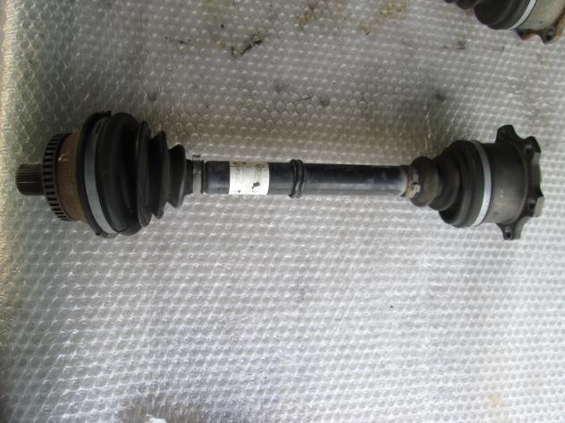 4D0407451BX SEMIASSE SEMIALBERO ANTERIORE SINISTRO AUDI A8 4.2 B 220KW 4X4 AUT 5P (1996) RICAMBIO USATO 8D0407805
