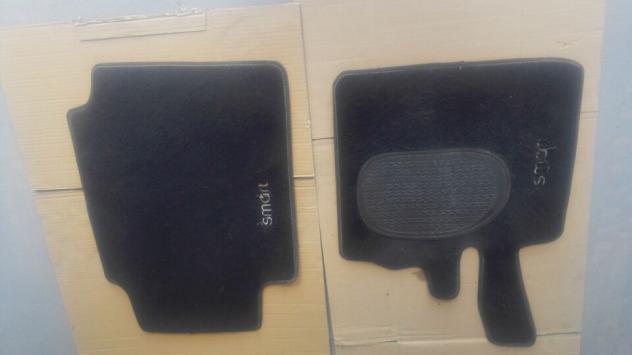 Coppia Tappettini Neri ORIGINALI SMART 700 ForTwo 450 03