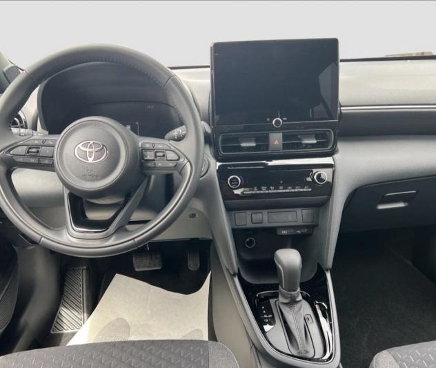 Toyota Yaris Cross 1.5H (130 CV) Trend E-CVT PREZZO VERO - Foto 6