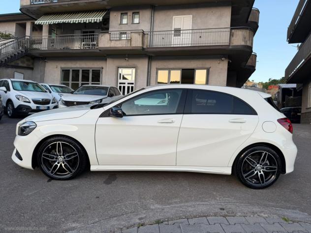 MERCEDES-BENZ A 200 d Automatic 4Matic Premium - Foto 8