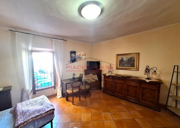 Orvieto centro - Appartamento indipendente con balconcino in vendita - Foto 3