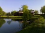 Bar Trattoria con Parco e Lago mq. 50.000
